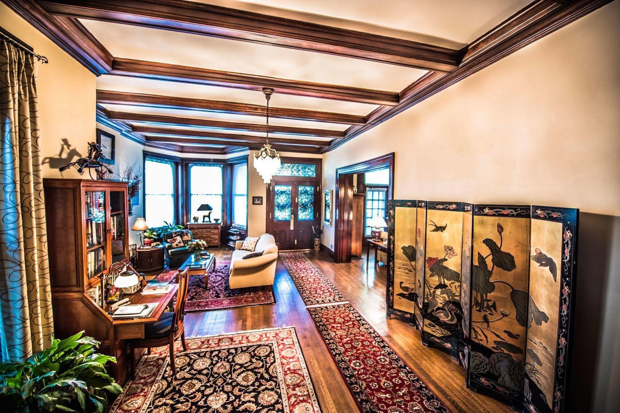 Inn At St James Court Louisville Buitenkant foto